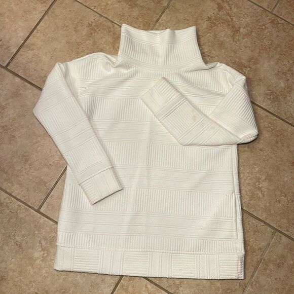 Jones New York top - Picture 1 of 3